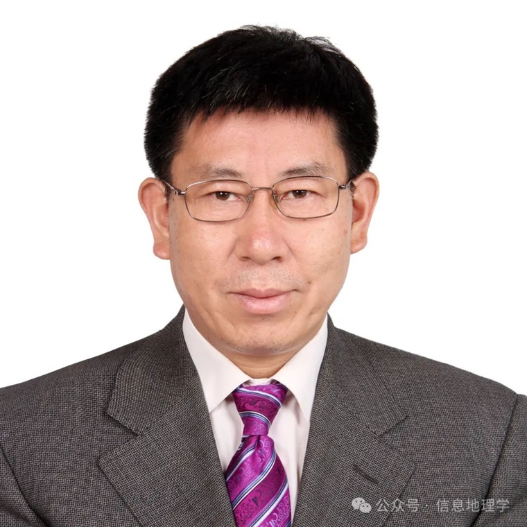 周成虎.jpg